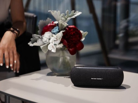 Harman Kardon Luna - Black  (New)