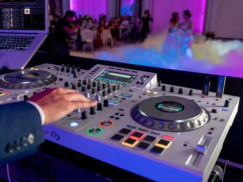 Pioneer XDJ-XZ - White