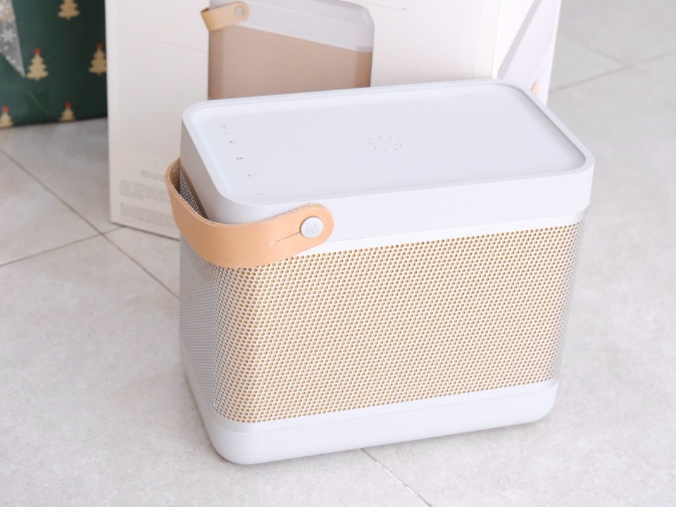 Loa B&O Beolit 20 - Grey Mist (Like New)