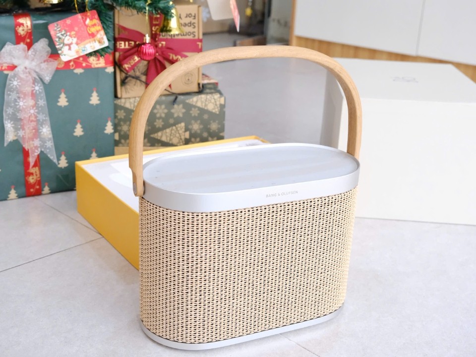 Loa B&O Beosound A5 - Nordic Weave (Like New)