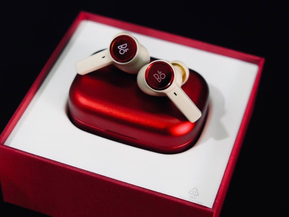 Tai Nghe B&O Beoplay EX - Lunar Red (Like New)