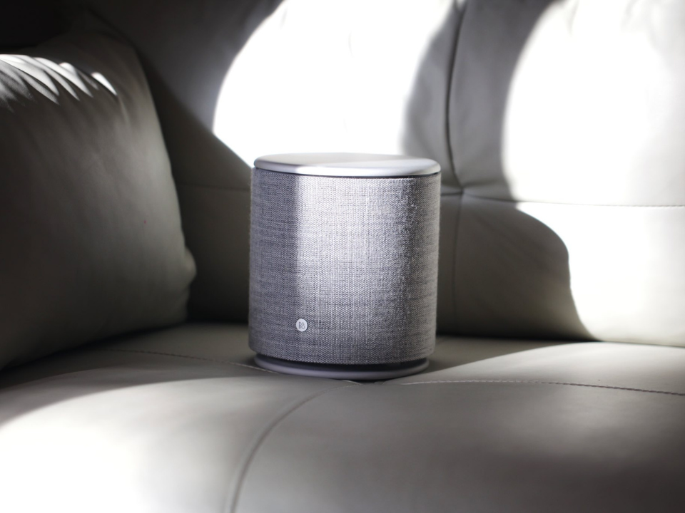 Beoplay M5 Natural Xám Bạc (Like New)