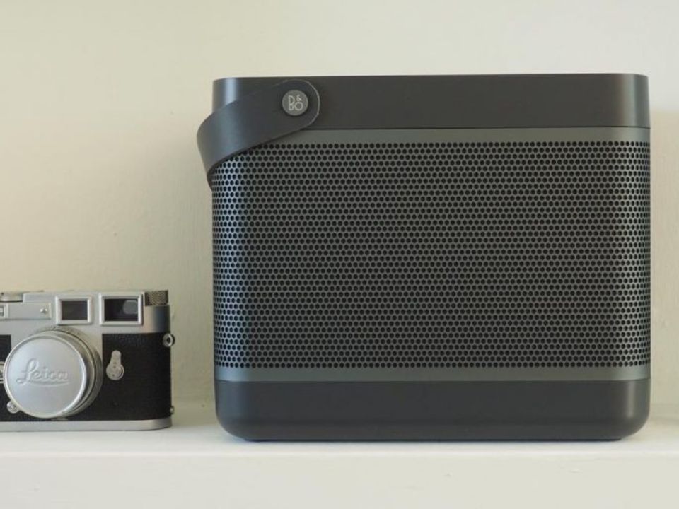 Bang & Olufsen Beolit 17 Black (Like New)